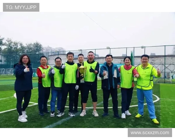 武汉飞盘队与杭州飞盘队赛后复盘分析团队配合与战术执行的关键要素 武汉飞盘队与杭州飞盘队赛后复盘分析团队配合与战术执行的关键要素