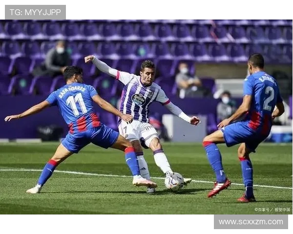 奥伦堡与莫迪纳摩激战正酣谁能在这场对决中笑到最后