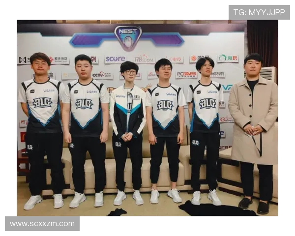 BLG团队协作引发热议玩家对战术配合的不同看法与争论