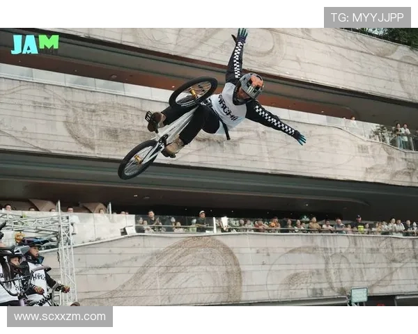 上海极限运动队在世界滑板锦标赛中的拼搏与荣耀之路 上海极限运动队在世界滑板锦标赛中的拼搏与荣耀之路